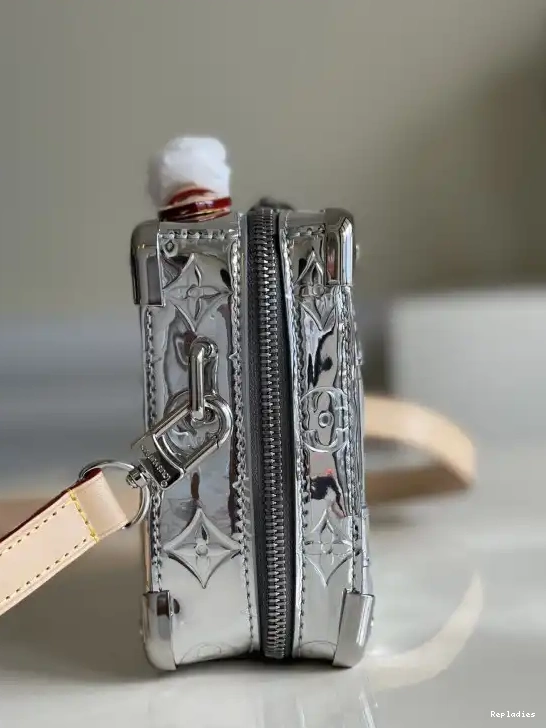 Cheap VUITTON LOUIS TRUNK HANDLE 0702